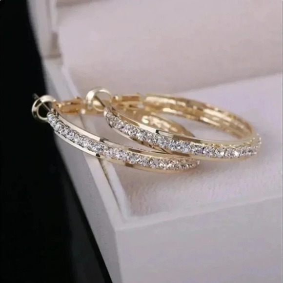 18k Gold Plated AAA Cubic Zirconia Hoops NWT - Picture 1 of 6